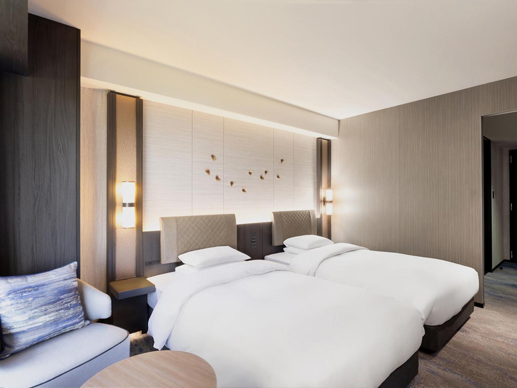 Renovated Deluxe Twin Room Non-Smoking,1617469983:JPEG