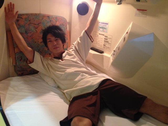Deluxe Male Capsule Room,698617695:JPEG