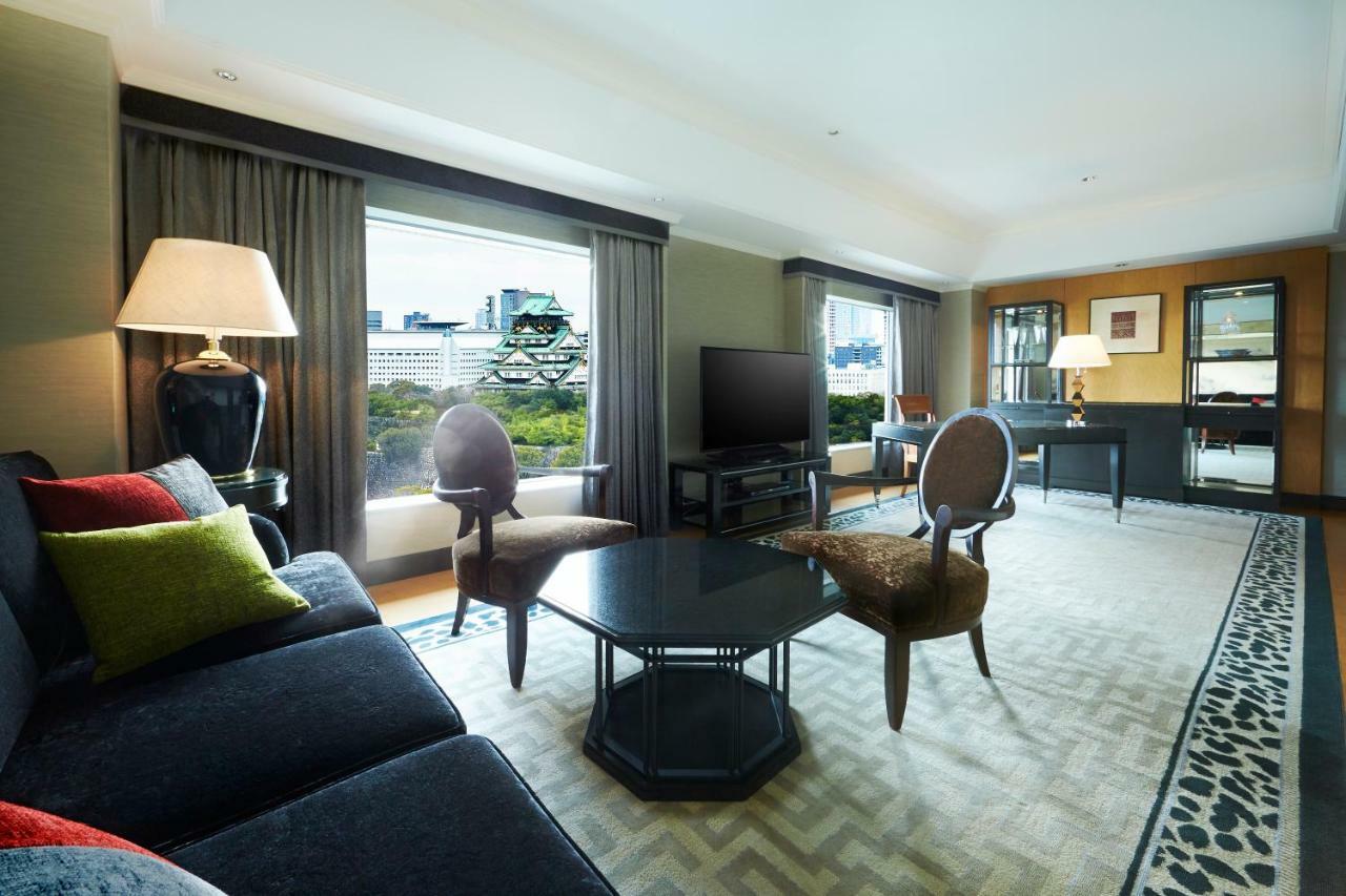 SuperiorSuite or Executive Suite Triple Non-Smoking,1772904616:JPEG